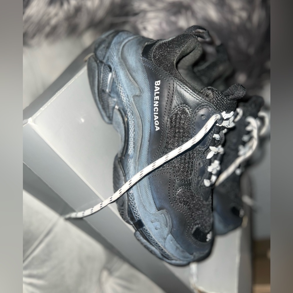 Balenciaga Women’s Track Sneakers / Triple S Sneakers US 8 / EU 38 with box